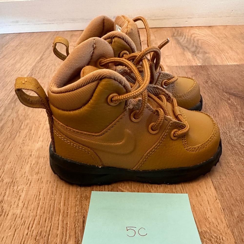 Nike Manoa Kids Boots